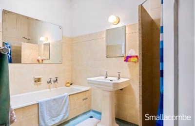 Room in a 7 Bedroom Apartment, 32 Godfrey Terrace, Leabrook, City of Burnside, 5068 - Adelaide, South Australia, Australia - Bedroom 4 - Bathroom