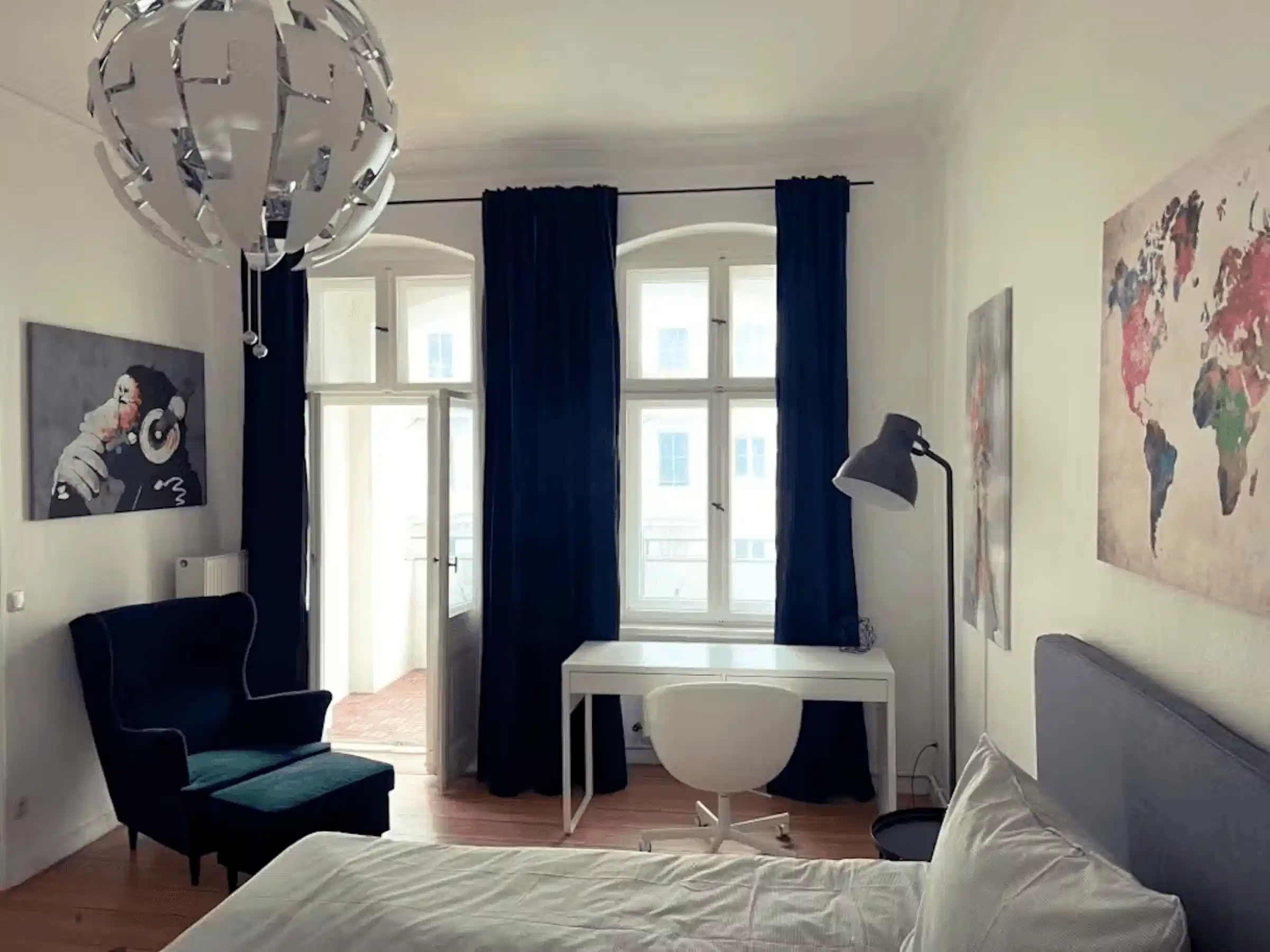 Common Area?w=400&h=260&fit=crop&q=40&auto=format&trim=auto