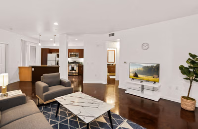 Amenities?w=400&h=260&fit=crop&q=40&auto=format&trim=auto