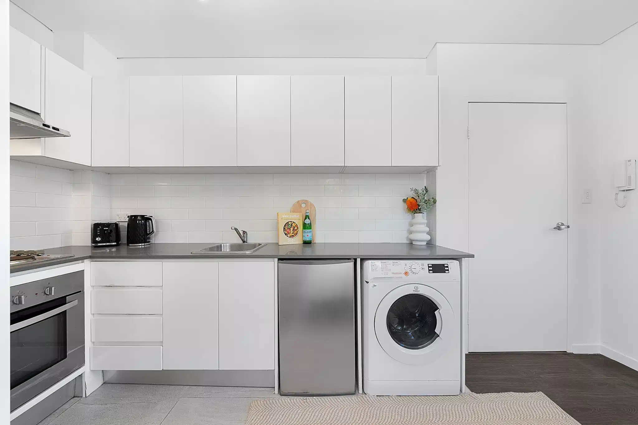 Sharesorted Lewisham, Sydney - Sydney, New South Wales, Australia - Room 1 - Kitchen